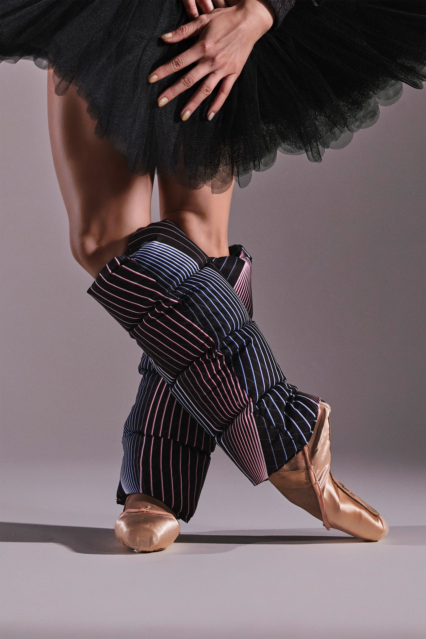 FREQUENCY LEG WARMERS